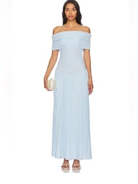 lioness field of dreams maxi dress oatmeal Lioness Field Of Dreams Off-the-Shoulder Maxi Dress MSRP S / Oatmeal